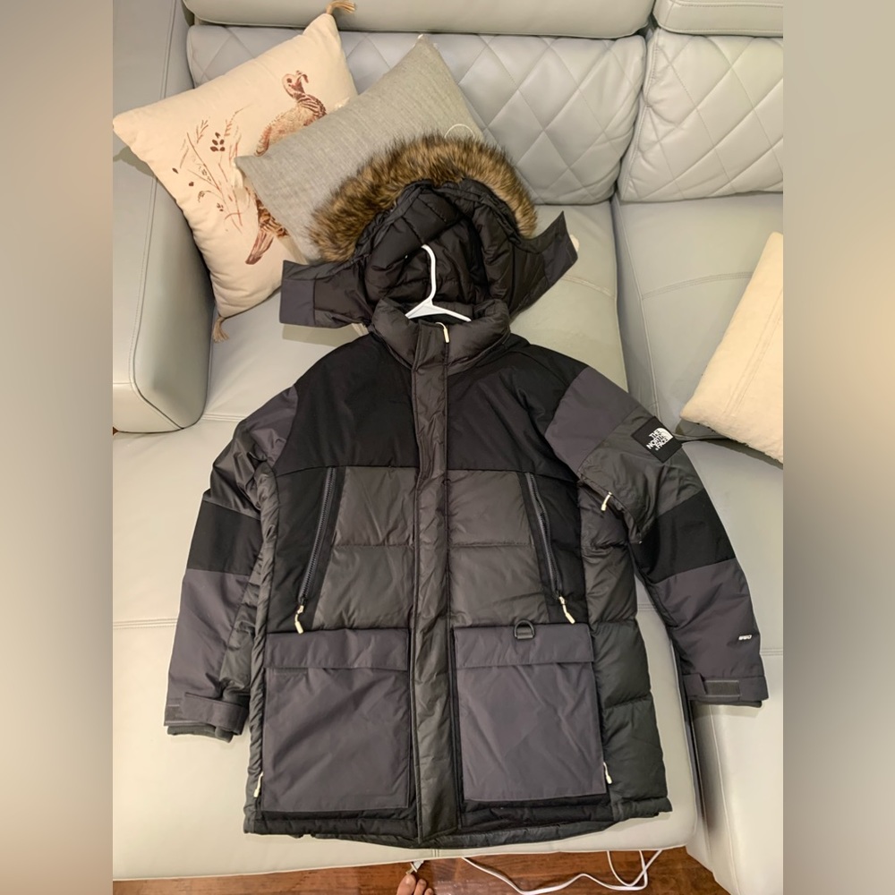 Black North Face Winter Parka - Size XL